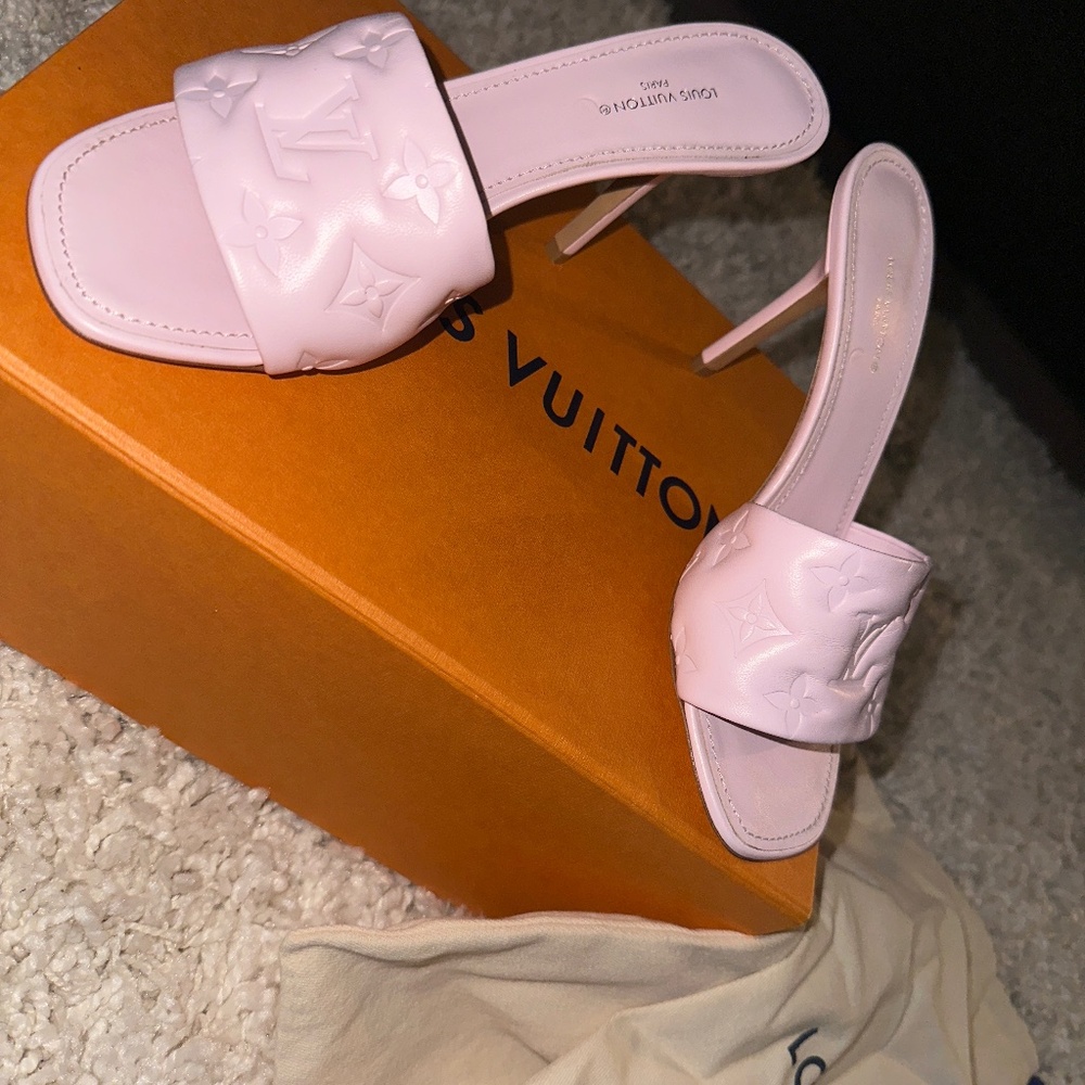 BRAND NEW LOUIS VUITTON Revival Mule
